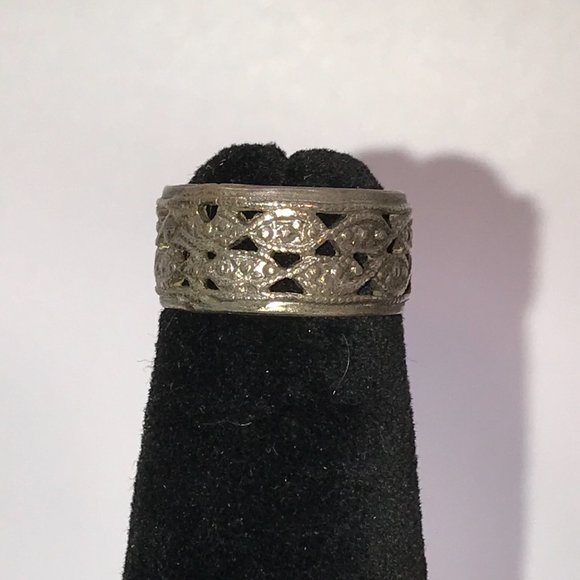 Vintage Wide Band Silver Ring, Size 5 - Picture 2 of 7
